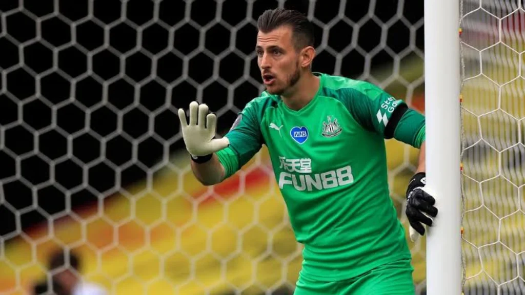 Martin Dubravka Jadi Kiper Pertama Dihukum Aturan Baru Premier League